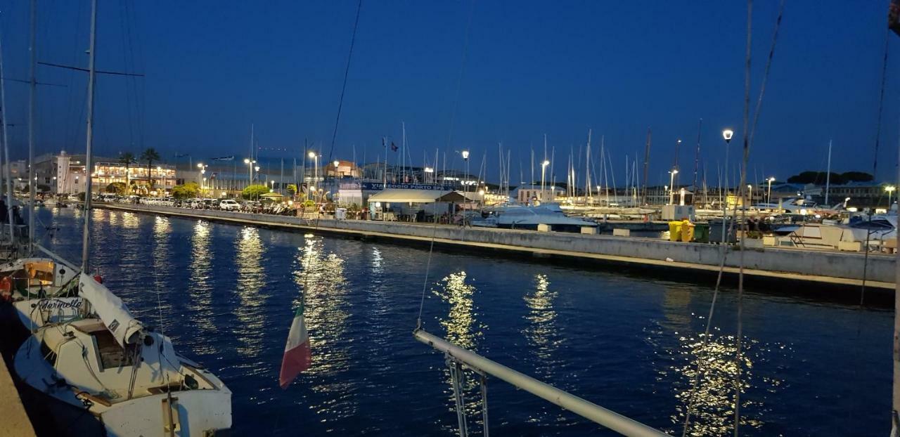 Casa Vittoria Villa Corsanico-Bargecchia ภายนอก รูปภาพ